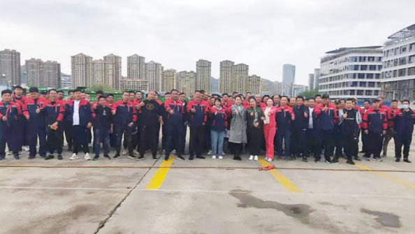 慶“五一”迎“五四” ——東達(dá)首屆“友誼杯”拔河比賽圓滿(mǎn)成功